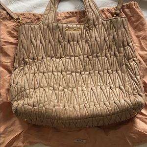 Miu Miu Tote w shoulder strap